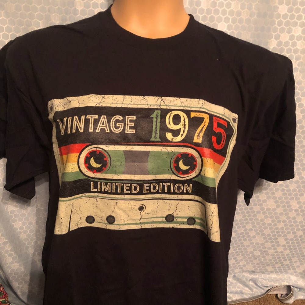 New “Made in 1975” vintage Tshirt size XL